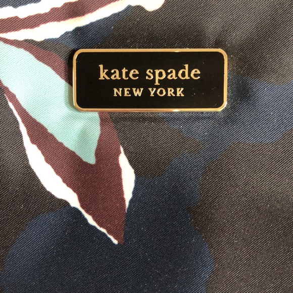 KATE SPADE dark blue floral print lap top Sleeve. Measures 15 X 10.5 inches. - Picture 2 of 10